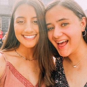 Meet your Posher, Avery